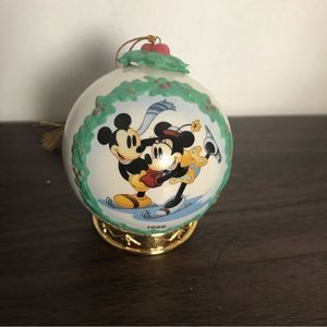 Classic Disney 1999 ornament